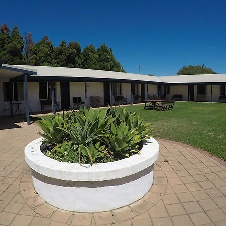 Busselton Ithaca Motel Екстер'єр фото