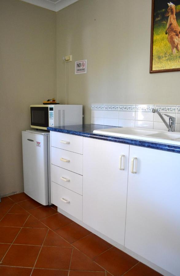 Busselton Ithaca Motel Екстер'єр фото