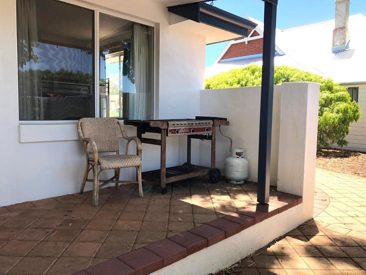 Busselton Ithaca Motel Екстер'єр фото