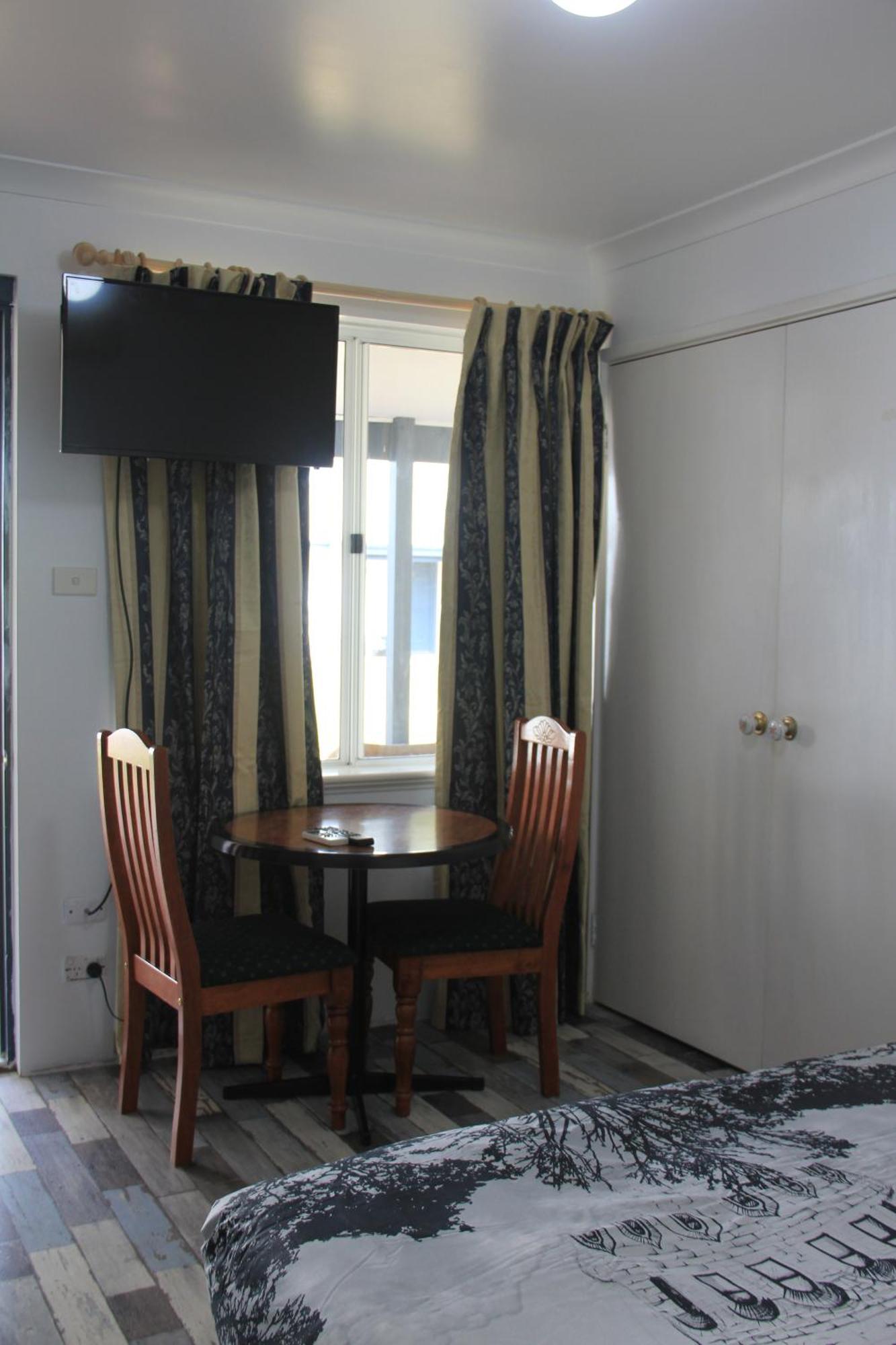Busselton Ithaca Motel Екстер'єр фото