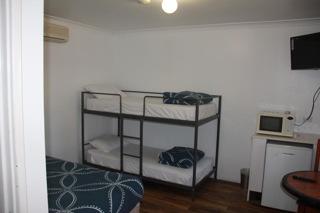 Busselton Ithaca Motel Екстер'єр фото