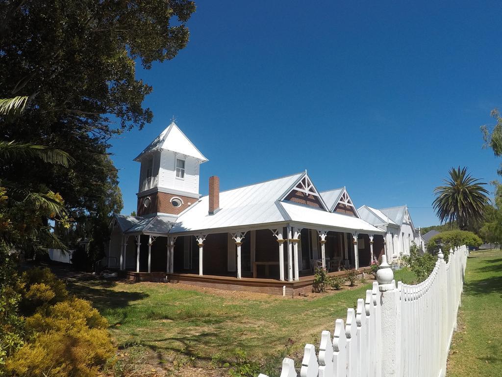 Busselton Ithaca Motel Екстер'єр фото