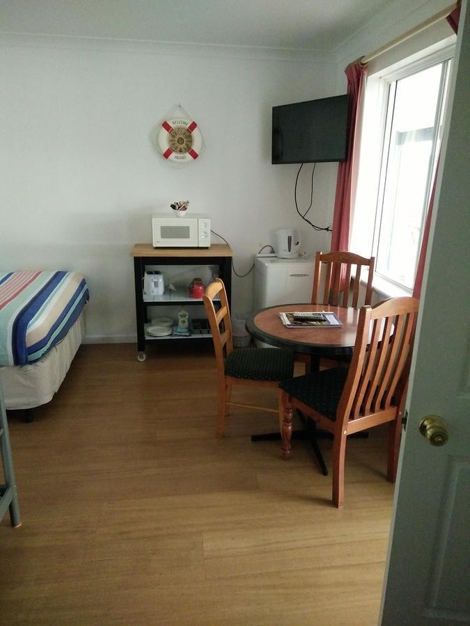 Busselton Ithaca Motel Екстер'єр фото